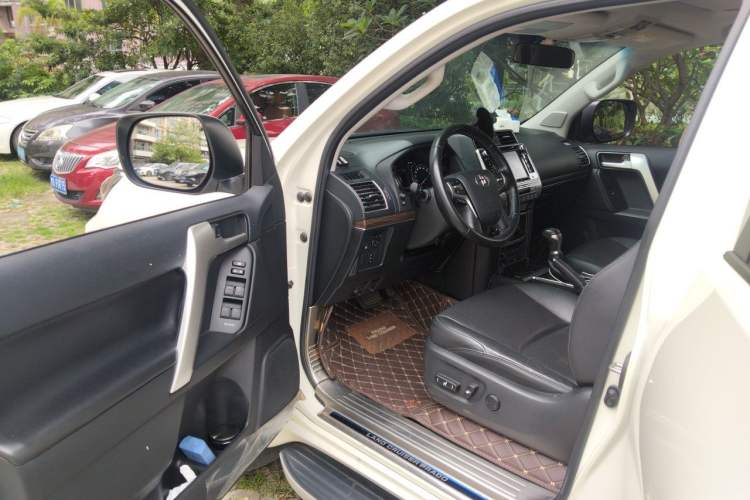 Used Toyota Prado 2018 3.5L Automatic TX-L with Rear-Mounted Spare Tire Driver Seat