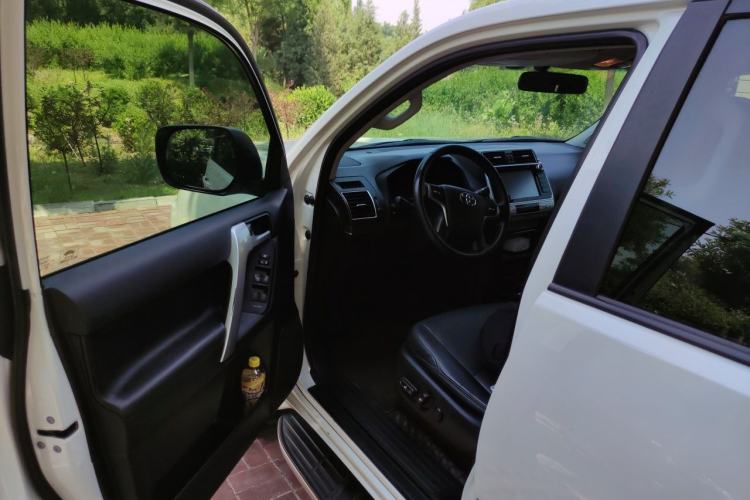 Used Toyota Prado 2018 3.5L Automatic TX-L Driver Seat