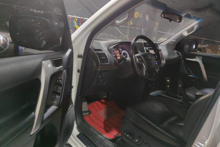 Used Toyota Prado 2018 3.5L Automatic TX-L NAVI with Rear-Mounted Spare Tire Driver Seat