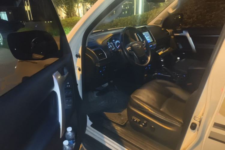 Used Toyota Prado 2018 3.5L Automatic TX-L with Rear-Mounted Spare Tire Driver Seat