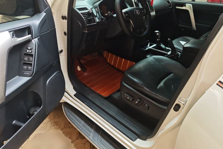 Used Toyota Prado 2018 3.5L Automatic TX-L Driver Seat