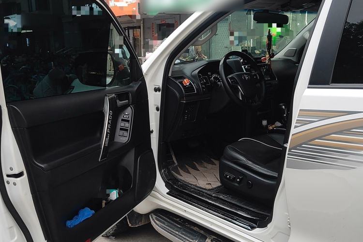 Used Toyota Prado 2018 3.5L Automatic TX-L Driver Seat