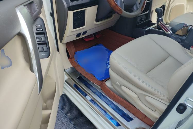 Used Toyota Prado  Driver Seat