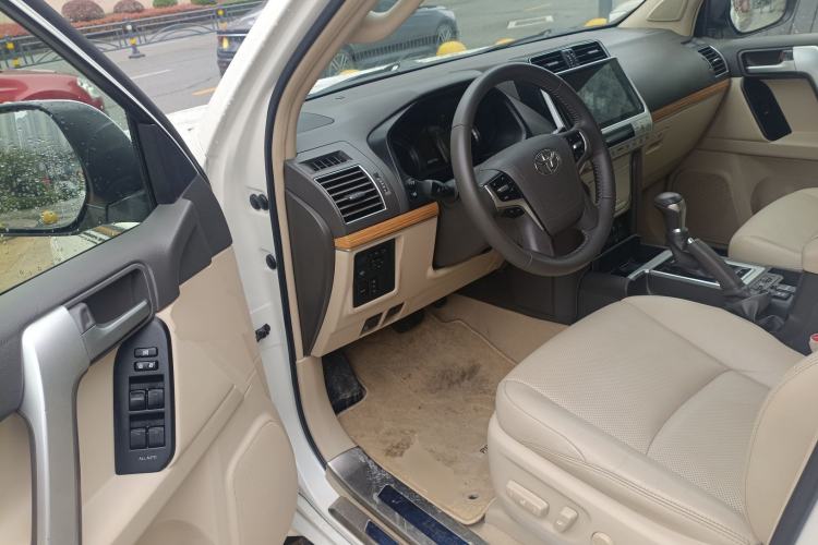 Used Toyota Prado 2018 3.5L Automatic TX-L with Rear-Mounted Spare Tire Driver Seat