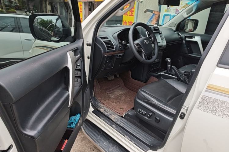 Used Toyota Prado  Driver Seat