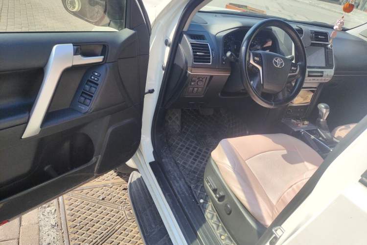 Used Toyota Prado 2018 3.5L Automatic TX Driver Seat