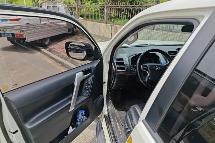 Used Toyota Prado 2018 3.5L Automatic TX-L with Rear-Mounted Spare Tire Driver Seat