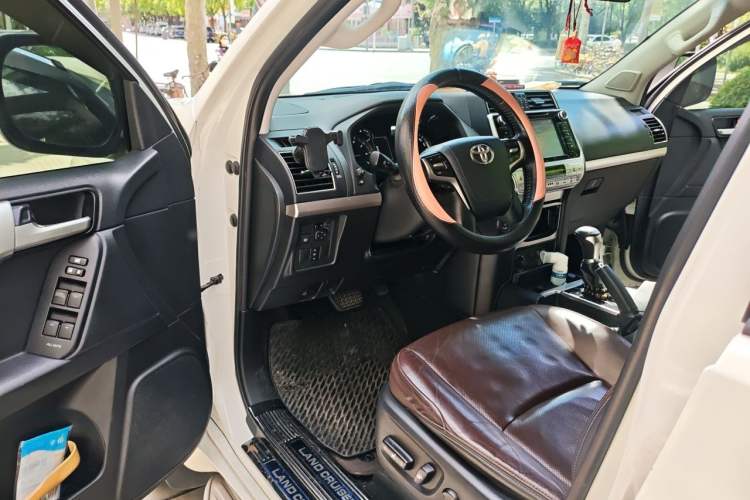 Used Toyota Prado 2018 3.5L Automatic TX-L with Rear-Mounted Spare Tire Driver Seat