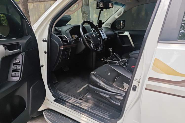 Used Toyota Prado 2018 3.5L Automatic TX Driver Seat