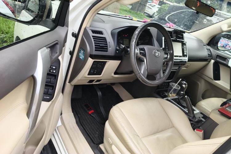 Used Toyota Prado 2018 4.0L TX-L U.S. Specification Driver Seat
