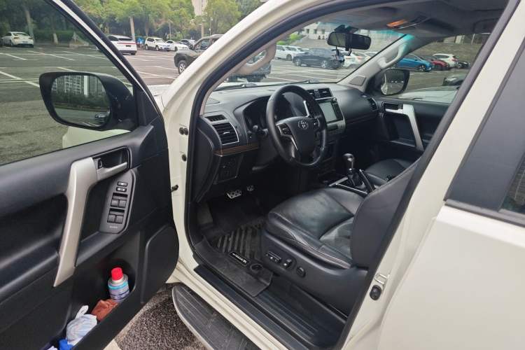 Used Toyota Prado 2018 3.5L Automatic TX-L Driver Seat