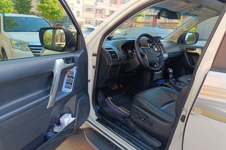 Used Toyota Prado 2018 3.5L Automatic TX-L NAVI with Rear-Mounted Spare Tire Driver Seat
