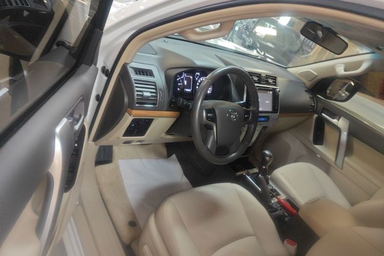 Used Toyota Prado 2018 3.5L Automatic TX-L Driver Seat