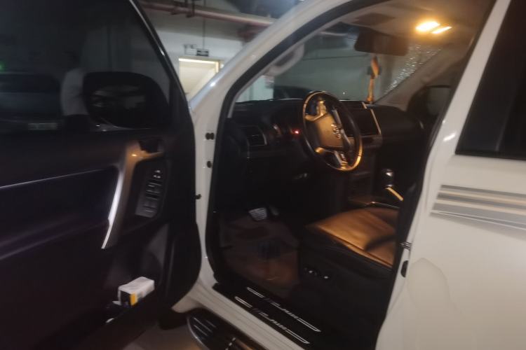 Used Toyota Prado 2018 3.5L Automatic TX-L Driver Seat