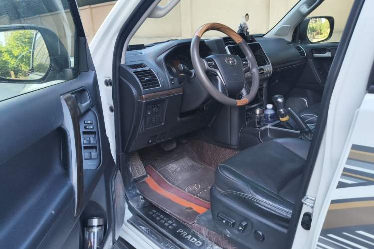 Used Toyota Prado 2018 3.5L Automatic TX-L Driver Seat