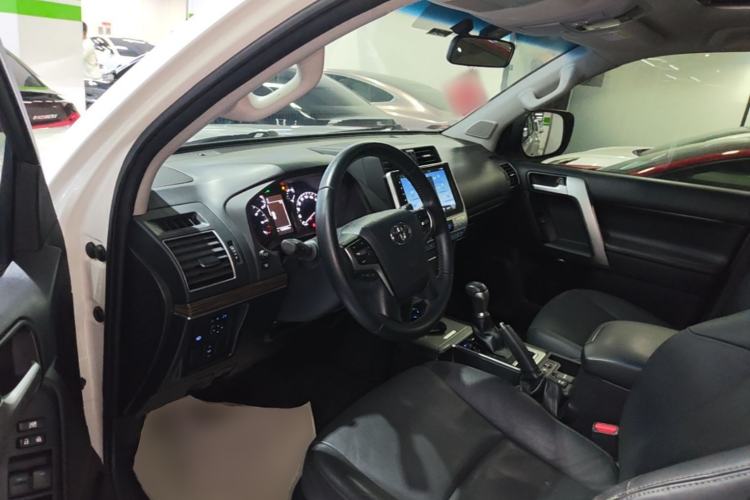 Used Toyota Prado 2018 3.5L Automatic TX-L Driver Seat