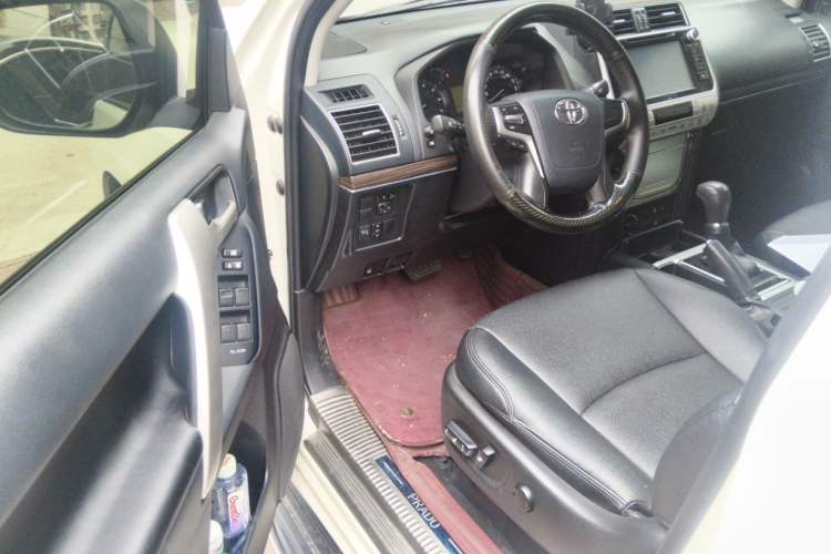 Used Toyota Prado 2018 3.5L Automatic TX Driver Seat