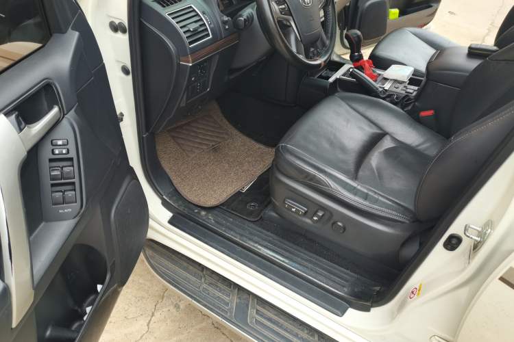 Used Toyota Prado 2018 3.5L Automatic TX-L with Rear-Mounted Spare Tire Driver Seat