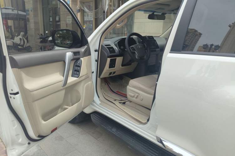 Used Toyota Prado  Driver Seat