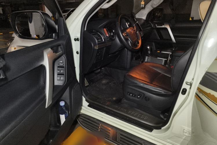 Used Toyota Prado 2018 3.5L Automatic TX-L Driver Seat