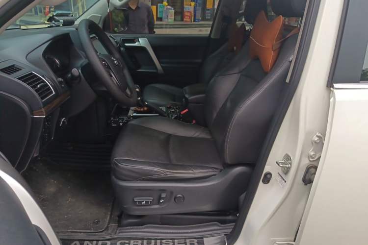 Used Toyota Prado 2018 3.5L Automatic TX-L with Rear-Mounted Spare Tire Driver Seat