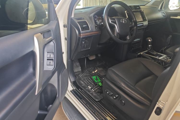 Used Toyota Prado 2018 3.5L Automatic TX-L NAVI with Rear-Mounted Spare Tire Driver Seat