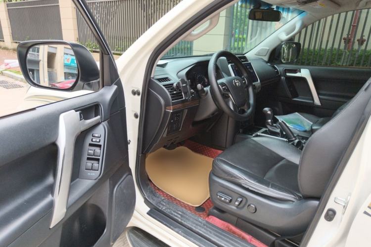 Used Toyota Prado 2018 3.5L Automatic TX-L with Rear-Mounted Spare Tire Driver Seat
