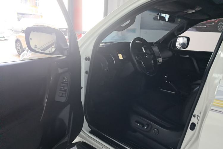 Used Toyota Prado 2018 3.5L Automatic TX Driver Seat