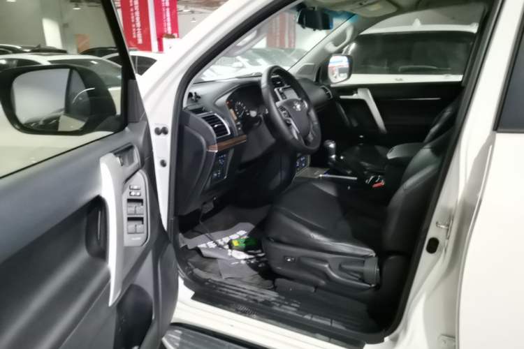 Used Toyota Prado 2018 3.5L Automatic TX Driver Seat