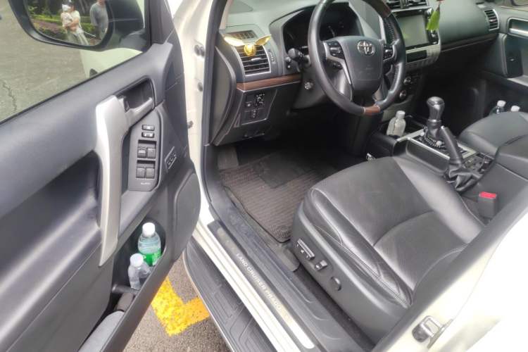 Used Toyota Prado 2018 3.5L Automatic VX NAVI with Rear-Mounted Spare Tire Driver Seat