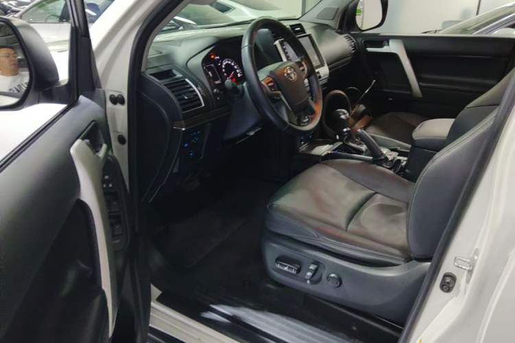 Used Toyota Prado 2018 3.5L Automatic TX-L Driver Seat