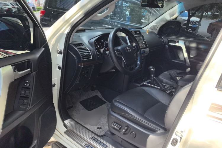 Used Toyota Prado 2018 3.5L Automatic TX-L with Rear-Mounted Spare Tire Driver Seat