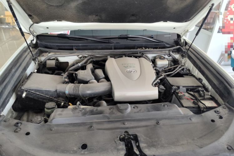 Used Toyota Prado 2018 3.5L Automatic TX-L with Rear-Mounted Spare Tire Engine Bay