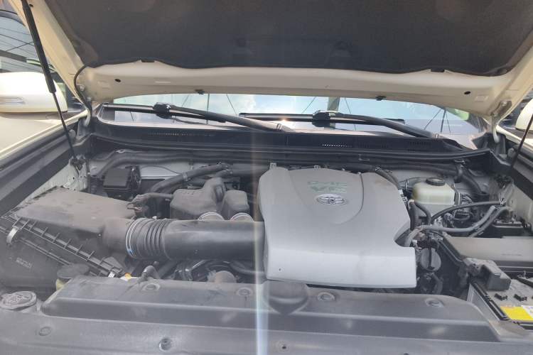 Used Toyota Prado 2018 3.5L Automatic TX Engine Bay