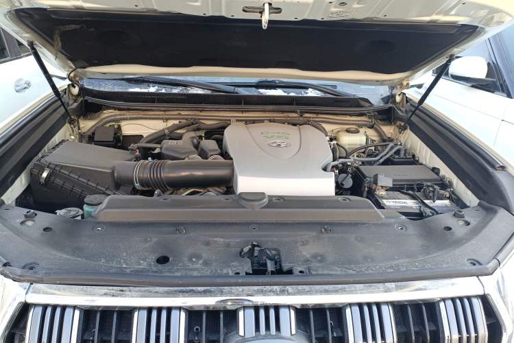 Used Toyota Prado 2018 3.5L Automatic SX Engine Bay