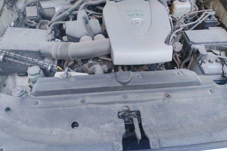 Used Toyota Prado 2018 3.5L Automatic TX-L Engine Bay