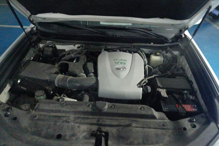 Used Toyota Prado 2018 3.5L Automatic VX NAVI with Rear-Mounted Spare Tire Engine Bay