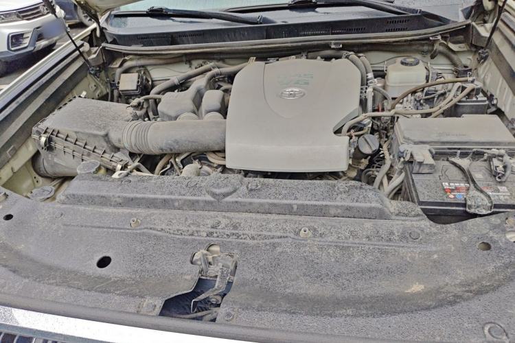 Used Toyota Prado 2018 3.5L Automatic TX-L with Rear-Mounted Spare Tire Engine Bay