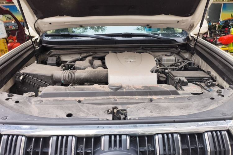 Used Toyota Prado 2018 3.5L Automatic TX-L with Rear-Mounted Spare Tire Engine Bay