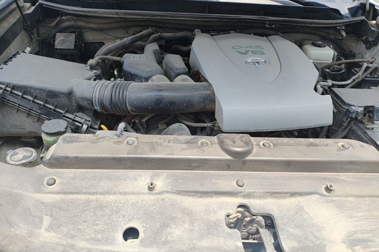 Used Toyota Prado 2018 3.5L Automatic TX-L with Rear-Mounted Spare Tire Engine Bay
