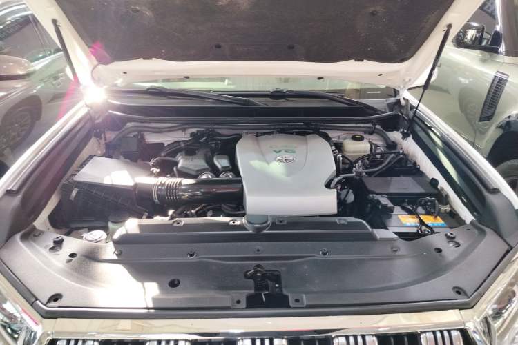 Used Toyota Prado 2018 3.5L Automatic TX-L with Rear-Mounted Spare Tire Engine Bay