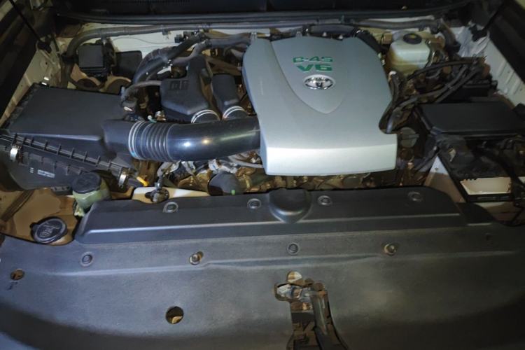 Used Toyota Prado 2018 3.5L Automatic TX Engine Bay