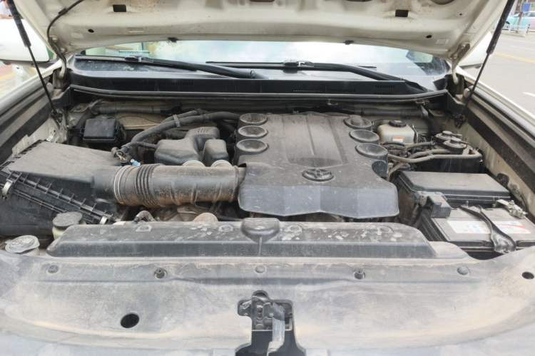 Used Toyota Prado  Engine Bay