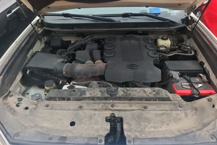 Used Toyota Prado  Engine Bay