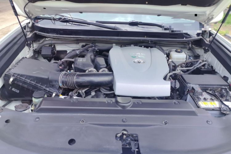 Used Toyota Prado 2018 3.5L Automatic SX Engine Bay