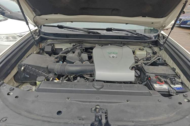 Used Toyota Prado 2018 3.5L Automatic TX Engine Bay