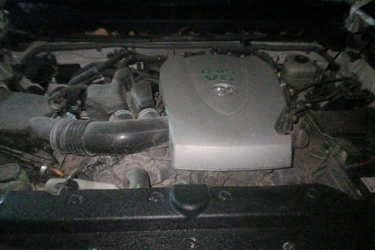 Used Toyota Prado 2018 3.5L Automatic TX-L with Rear-Mounted Spare Tire Engine Bay