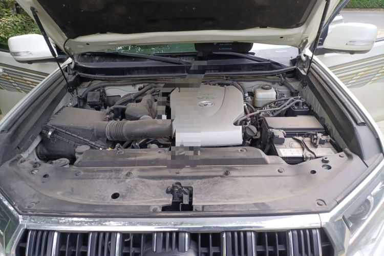 Used Toyota Prado 2018 3.5L Automatic TX-L with Rear-Mounted Spare Tire Engine Bay