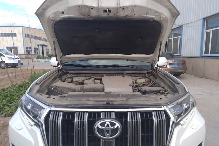 Used Toyota Prado 2018 3.5L Automatic TX-L Engine Bay