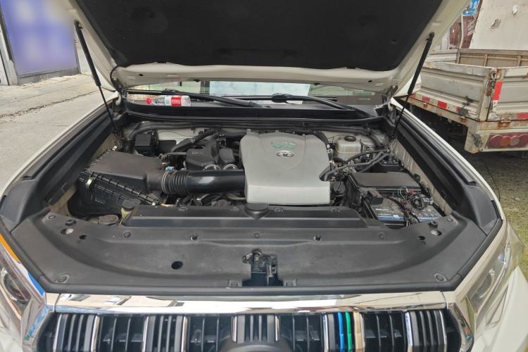 Used Toyota Prado 2018 3.5L Automatic TX-L with Rear-Mounted Spare Tire Engine Bay